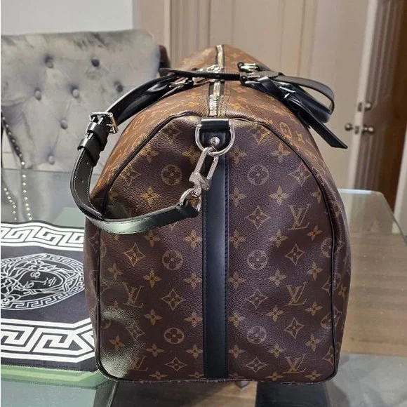 Louis Vuitton Brown Monogram Men's Bag - Picture 3 of 5